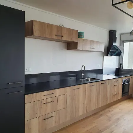 Lovely Flat In * كليشي